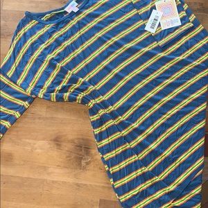 Lularoe Irma Top size S